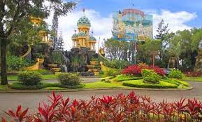 Jalan hanjawar desa sukanagalih kecamatan pacet, cianjur, 43253, jawa barat, indonesia show on map located in puncak, 800 metres from little venice kota bunga, zevannya villa stockholm kota bunga provides accommodation with a garden, free wifi, a shared kitchen, and an atm. 10 Gambar Kota Bunga Cianjur Harga Tiket Masuk Lokasi Alamat Jam Buka Tutup Hotel Villa Di Sekitar Jejakpiknik Com