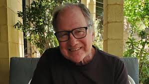 Maritime historian Howard Gray's Abrolhos Keep Your Eyes Open! details  islands' rich history