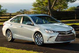 Why do so many people choose camry? 2016 Toyota Camry Review Trims Specs Price New Interior Features Exterior Design And Specifications Carbuzz