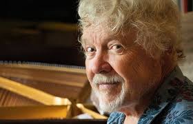 The life of an Edgewater pianist