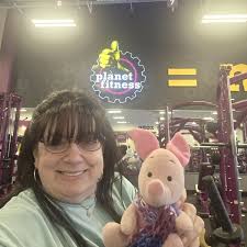 WIN OVER $500 of @esmiskinminerals 🙌🏼✨ I've put together a box of my FAVE  products to GIVEAWAY!! Everyone in AUS/NZ who shops @560challenge  automatically goes in the draw to win!! We've already