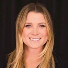 Jenn Mello's Instagram, Twitter & Facebook