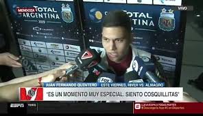 Una balada que canta a una persona que juega con idas y venidas. 29wvdg94x8aham