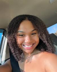 abs (@itsabbi.evans) • Instagram photos and videos