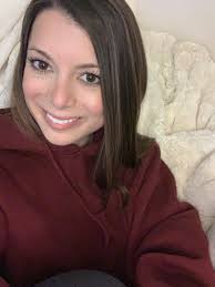 Annie Ivory's Instagram, Twitter & Facebook