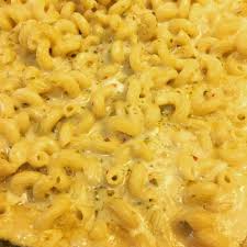 Gilmore Girls A Year In The Life Review Recipe The Hungry Bookworm Recipe Mac And Cheese Cream Sauce Gilmore Girls