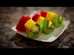 Lunchbox Doctor Fruit Cocktail Stick Fruit And Vegetable Carving Fruit Cocktails Vegetable Cocktails