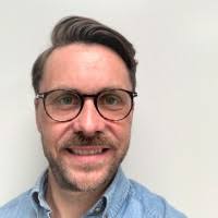 100+ perfiles de «Byman»