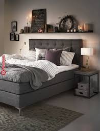 Gemutlich So Schon Mit Grau Weiss Lila Und Vielen Lichtern Im Schlafzimmer Zimmer Einrichten Schlafzimmer Dekorieren Wohnen