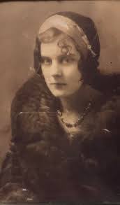 Jolene Larson's Instagram, Twitter & Facebook