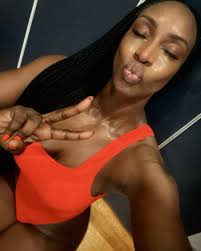 ❤️ Self Love X Sauna Sweat Session ❤️The gym and I have a love, hate  relationship. I will never break up with it. It just seems to workout.  ❤️FALL IN LOVE with