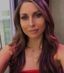 Samantha Sisson's Instagram, Twitter & Facebook