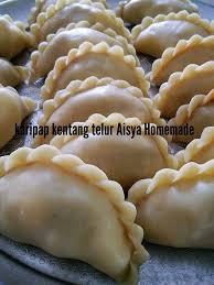 Adonan kulit karipap terbagi dua bagian yaitu; Tips Supaya Kulit Karipap Tidak Mudah Sobek 3 Sop Buntut