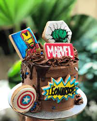 Marvel comics action cake design. Avengers Cake Design Images Avengers Birthday Cake Ideas