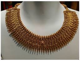 Stylish gold floral necklace from tanishq divyam collections. Tanishq Jewellery Gold Indian Weddings Tanishqjewellerygoldindianweddings Tanishq Gol In 2021 Gold Bridal Necklace Tanishq Jewellery Gold Jewelry Simple Necklace