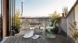 Model c is one of the three siblings in jasper morrison's family of stools that are distinct individuals, but share some design dna through their playful personalities and warmly organic materials. Vitra Home Stories