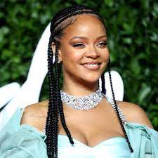 Savage x fenty by rihanna. Rihanna Shares Makeup Free First Selfie Of 2020 Photo Allure