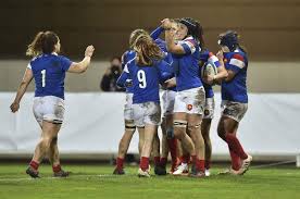Le vestiaire de l'équipe de france, l'arrivée des bleus au stade, l'échauffement et le match : Xv De France Feminin Les Bleues Ecrasent Le Pays De Galles A Montpellier 52 3 Actu Rugby
