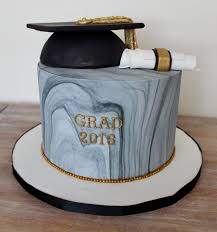 Black And Gold Marble Cake Marble Fondant Cake Grey Black And Gold With Graduation Hat And Diploma Graduation Cakes Graduation Party Cake Graduation Cupcakes
