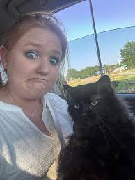 I love how much more curious they are in our new house. 🐾🐈‍⬛💕