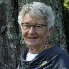 Fay Warren's Instagram, Twitter & Facebook