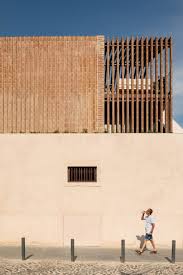 Averigua lo que antonio costa (antoniocosta01) ha descubierto en pinterest, la mayor colección de ideas del mundo. Antonio Costa Lima Inserts Brick Home Into An Old Lisbon Warehouse