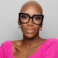 Liris Crosse (@lirisc) • Instagram photos and videos