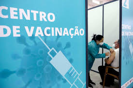 Um total de 280 postos de vacinação rápida e. Pessoas Com Mais De 65 Anos Podem Agendar Vacinacao A Partir De Hoje