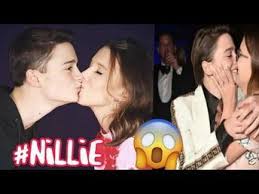 Pin De Maria Angelica En Noah En 2020 Series Buenas De Netflix Millie Bobby Brown Bobby Brown