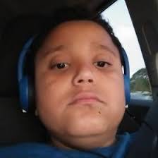 Victor Disla's Instagram, Twitter & Facebook