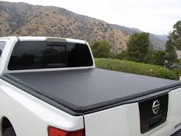 Tonnomax 2005 2015 Nissan Frontier Crew Cab 5ft Bed Soft Tonneau Cover Soft Trifold Tonneau Cover Tc13tcd050 Walmart Com Walmart Com
