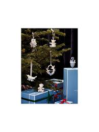 Here you'll find the best christmas tree decorations for 2020, including inspiration for white trees, small trees, and much more. Wedgwood Two Turtle Doves Christmas Tree Decoration At John Lewis Partners