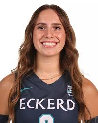 Sidney Knowles's Instagram, Twitter & Facebook