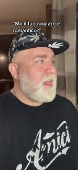 Romanticissimo: Amore e Rutti in Unico Audio