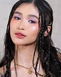 BINI Jhoanna, leader ng mga Diwata 🧚‍♀️ : r/bini_ph