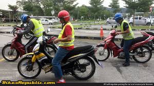 For motorcycle ldl, they are permitted to ride a motorcycle without a pillion. Jpj Will Regulate Pricing For Car And Motorcycle Licenses Bikesrepublic