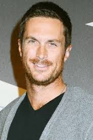 Oliver Hudson's Instagram, Twitter & Facebook