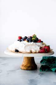 How to make a classic pavlova! Pavlova Sally S Baking Addiction