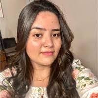 Laura Hora's Instagram, Twitter & Facebook