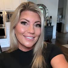 Guys check out this local influencer