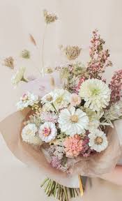We believe in helping you find the product that is right for you. Wildbud Large Bouquet Flower Arrangements Beautiful Flower Arrangements Floral Bouquets
