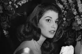 Her body was discovered by a friend, drama coach helena sorrell. Pier Angeli Italien Reiseleiter Italienische Schauspielerin