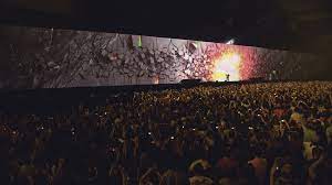 Directed by waters and sean evans, it captures performances of waters' live tour. Roger Waters Says The Wall Is Unashamedly Anti War Variety