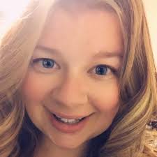 Amanda Updike's Instagram, Twitter & Facebook