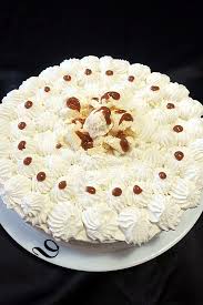 Le Vacherin De Paques De Vacherin Vacherin Glace Glace Caramel Beurre Sale