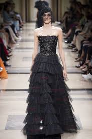 Armani Prive Fall 2017 Couture Collection Photos Vogue Idees De Mode Style Couture Defile Mode