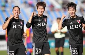 중국에서 30억 원 번 축구선수, 국내에도 세금 9억 원 내야. ì¶•êµ¬ì„ ìˆ˜ ê¹€ì§„ê·œ Home Facebook