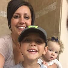 What are the differences between University Park and Woodriver schools in  Fairbanks, Alaska?