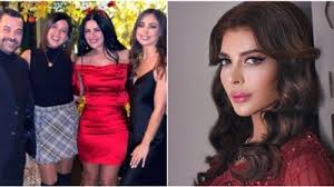 نشر مرسي عبر صفحته الشخصية، فيديو للراحل، وعلق عليه قائلا: Ø§Ù„Ù‚Ø§Ù‡Ø±Ø© 24 Ù†Ø³Ø±ÙŠÙ† Ø§Ù…Ø§Ù…