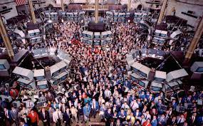 These Pictures Perfectly Capture The Weirdness Of The 70s And 80s London Stock Exchange Stock Exchange Funny Group Photos